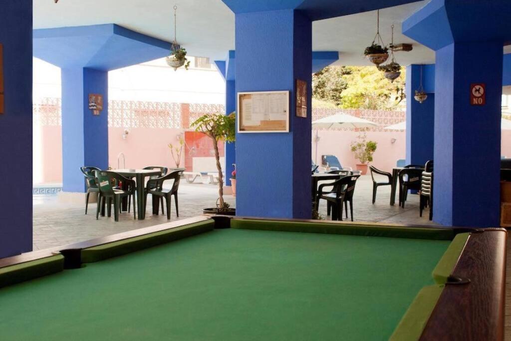 Apartamento En La Carihuela Torremolinos Bagian luar foto