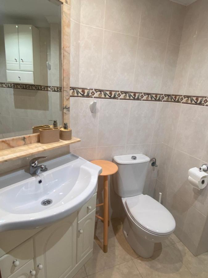 Apartamento En La Carihuela Torremolinos Bagian luar foto