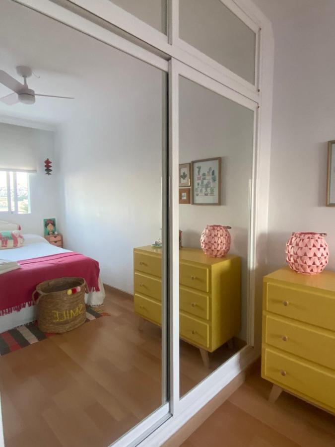 Apartamento En La Carihuela Torremolinos Bagian luar foto